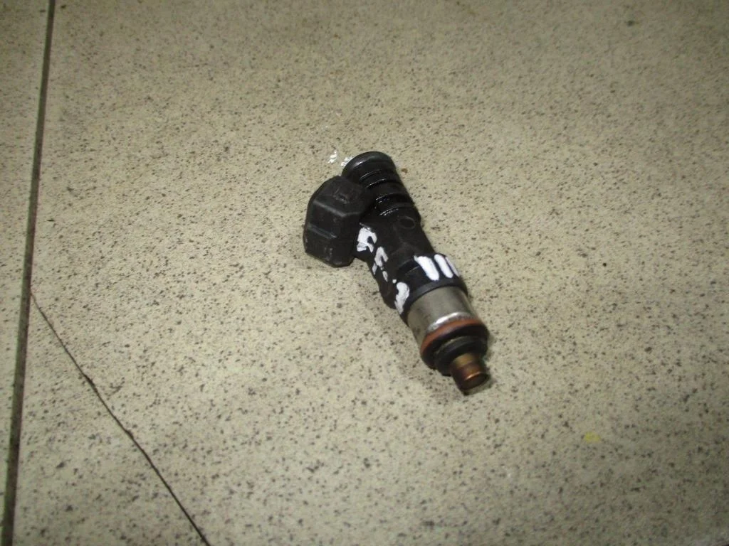 Форсунка топливная Ford Focus 3