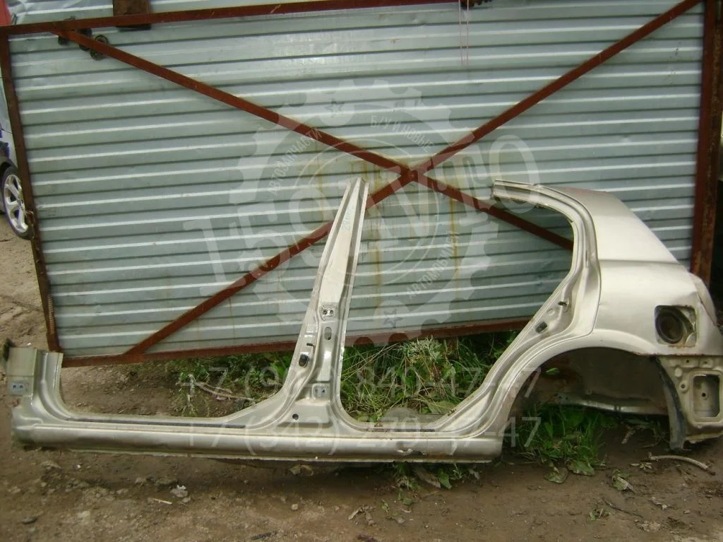Крыло заднее левое Nissan Almera 2004 (N16)