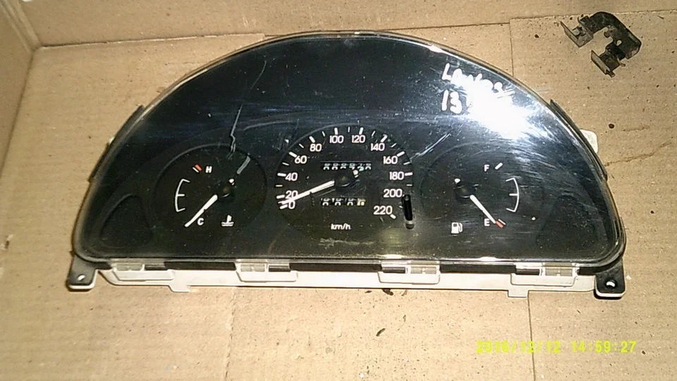 Панель приборов Chevrolet Lanos T100