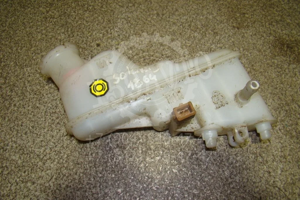 Бачок главного тормозного цилиндра Hyundai Solaris 1 RB