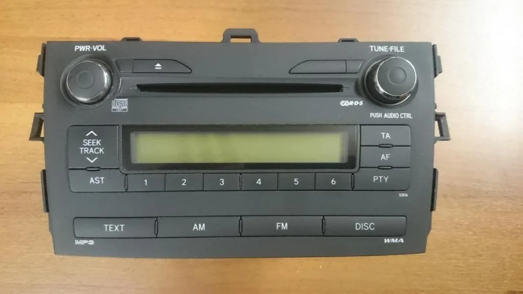 Магнитола Toyota Corolla (E150)