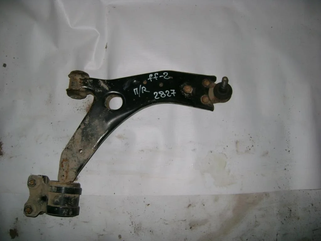 Рычаг передний правый Ford Focus 2