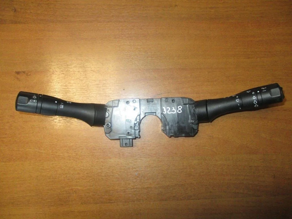 Переключатель подрулевой сборе Renault Megane 3 2014