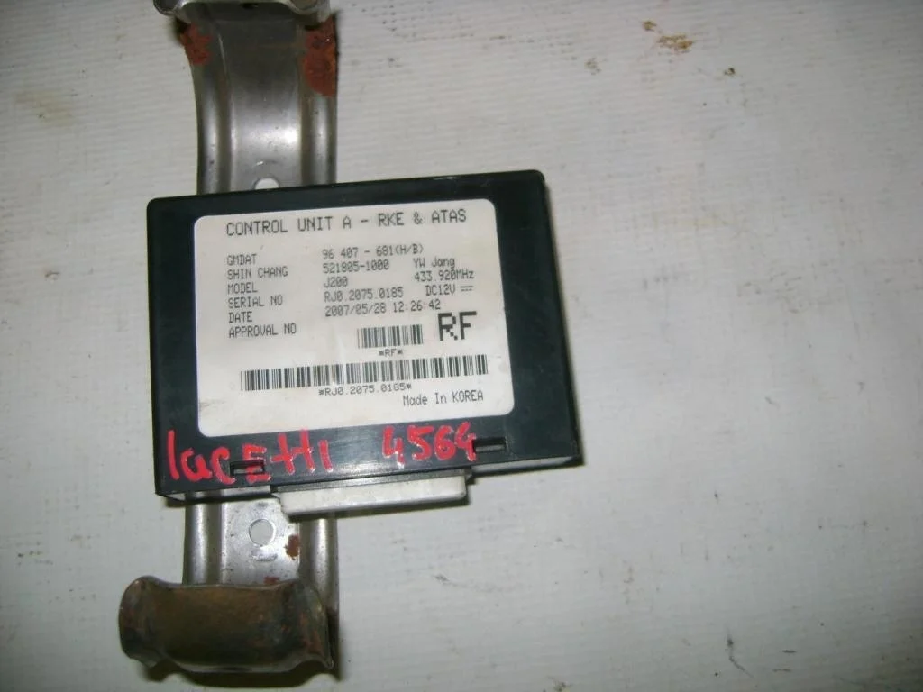 Блок электронный Chevrolet Lacetti 2007 J200