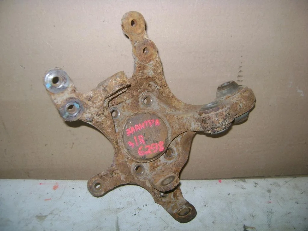 Кулак поворотный задний правый Hyundai Elantra HD