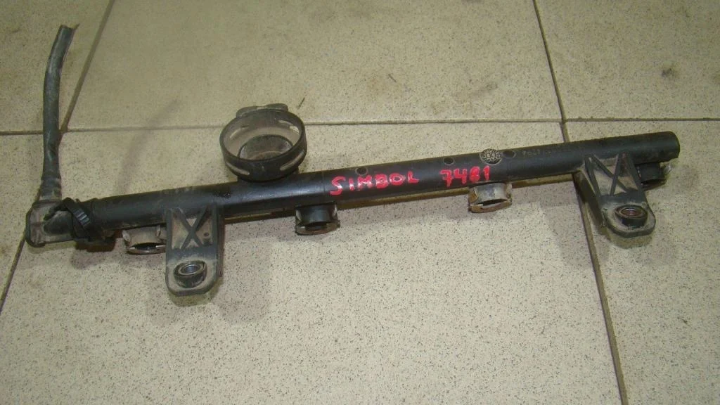 Рейка топливная Renault Symbol 1 2000