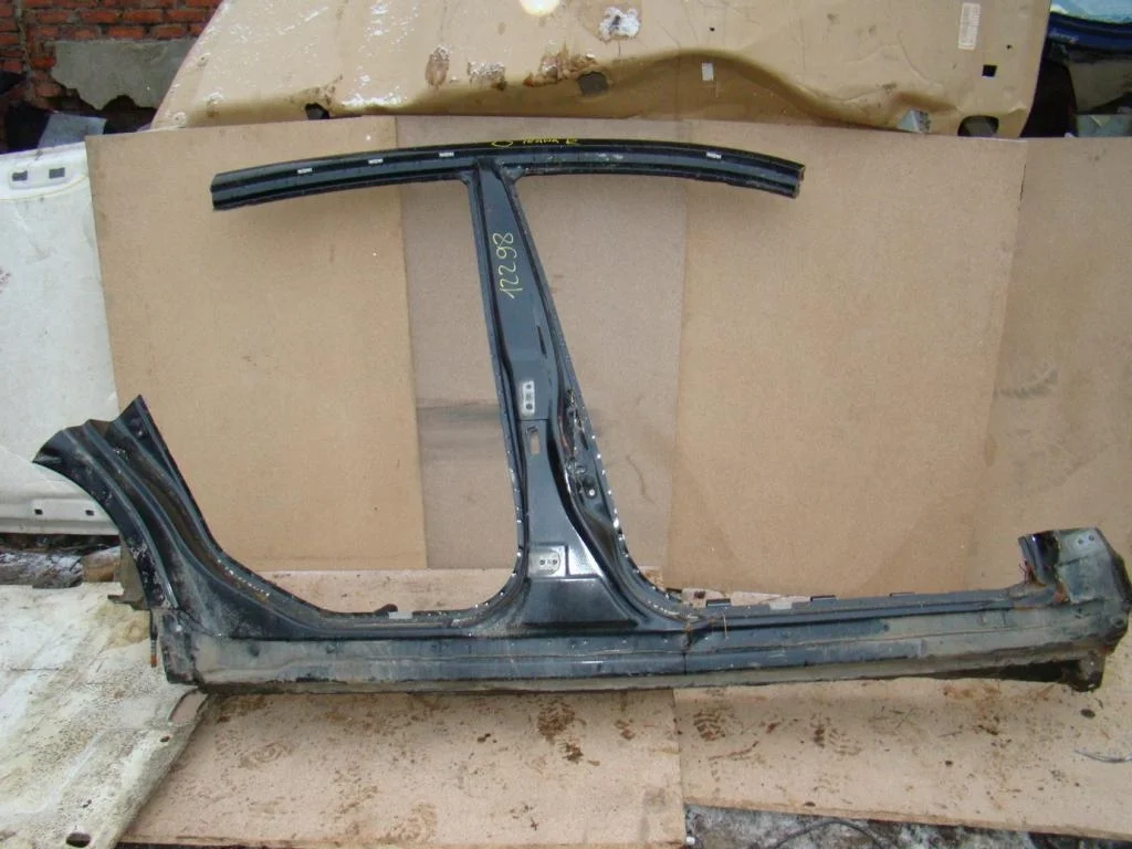 Порог со стойкой правый Nissan Teana 2011 (J32)