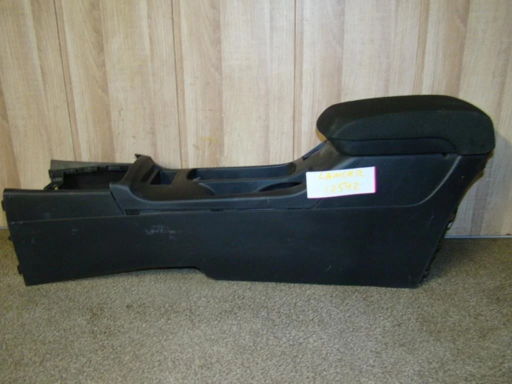 Консоль Mitsubishi Lancer 10 CY