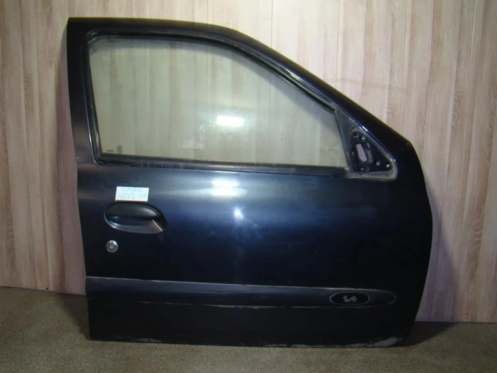 Дверь передняя правая Renault Symbol 2004 1