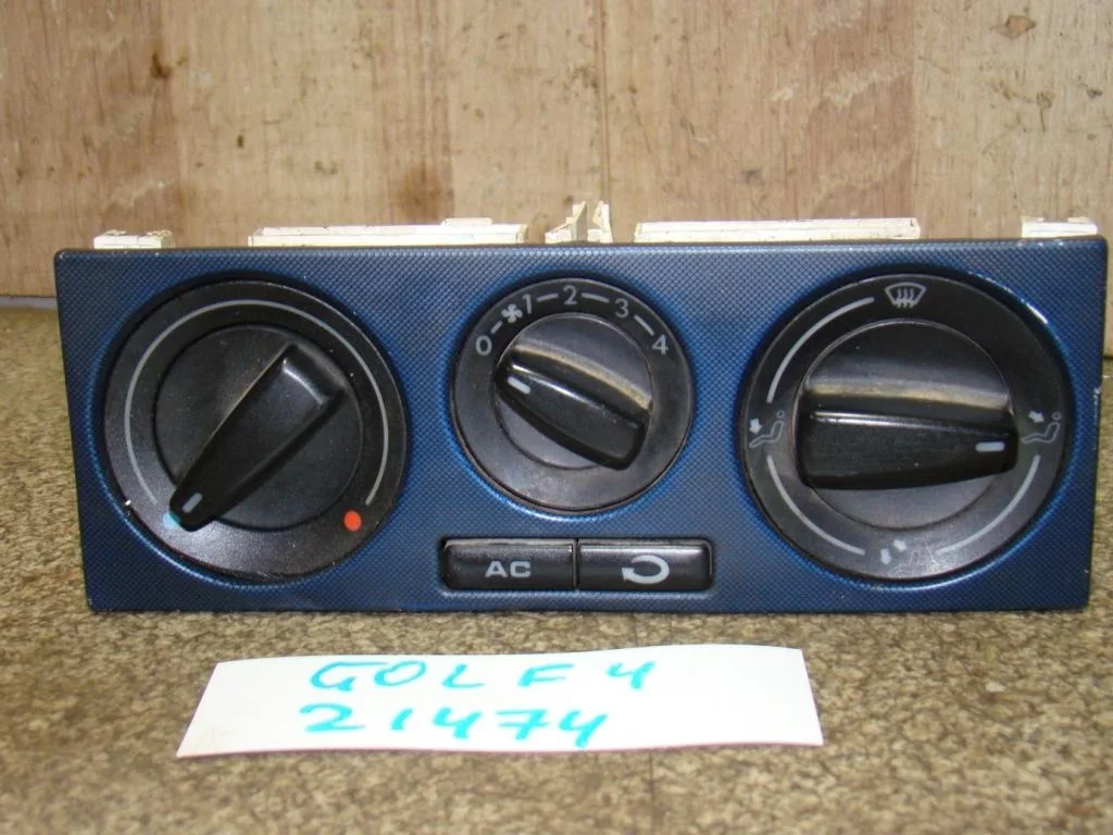 Блок управления отопителем (печкой) Volkswagen Golf 4