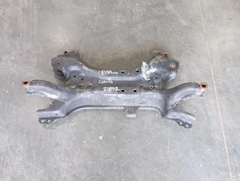 Балка подмоторная Toyota Corolla E150