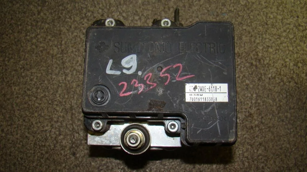 Блок abs (насос) Mitsubishi Lancer 9 (CS)
