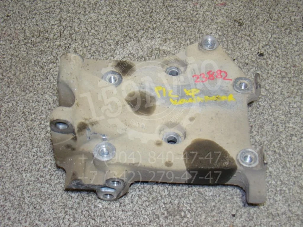 Кронштейн генератора Nissan Primera (P12)