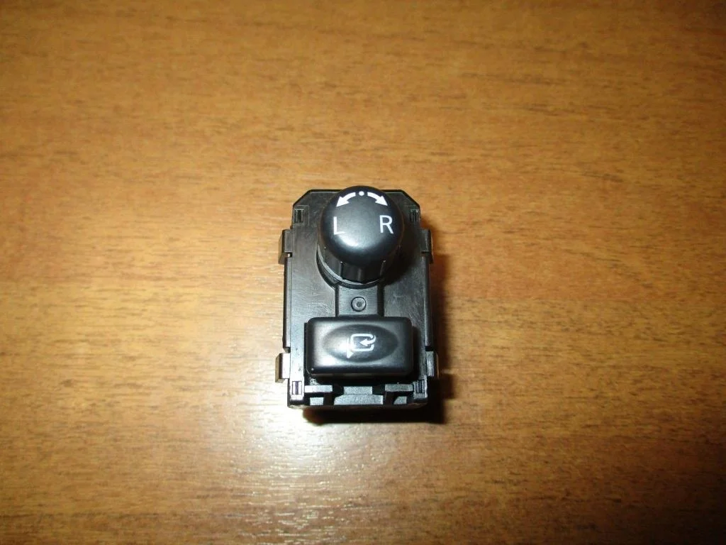 Переключатель регулировки зеркала Nissan Teana 2011 J32