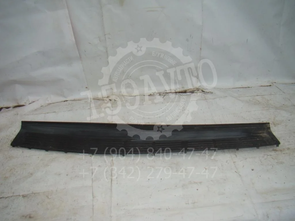 Накладка заднего бампера Toyota Land Cruiser 200