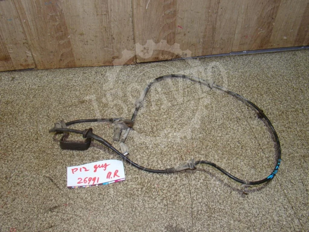 Датчик abs передний правый Nissan Primera P12