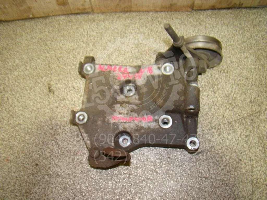 Кронштейн генератора Nissan Almera 2004 (N16)