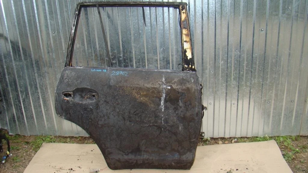 Дверь задняя правая Toyota Land Cruiser 2008