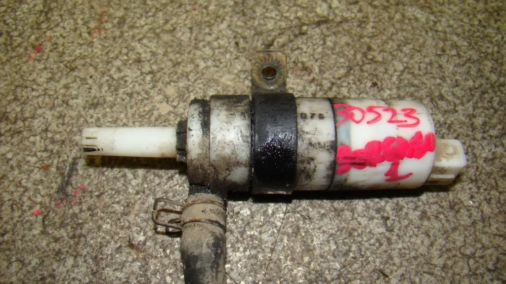 Насос омывателя фар Kia Sorento 1 2006 BL