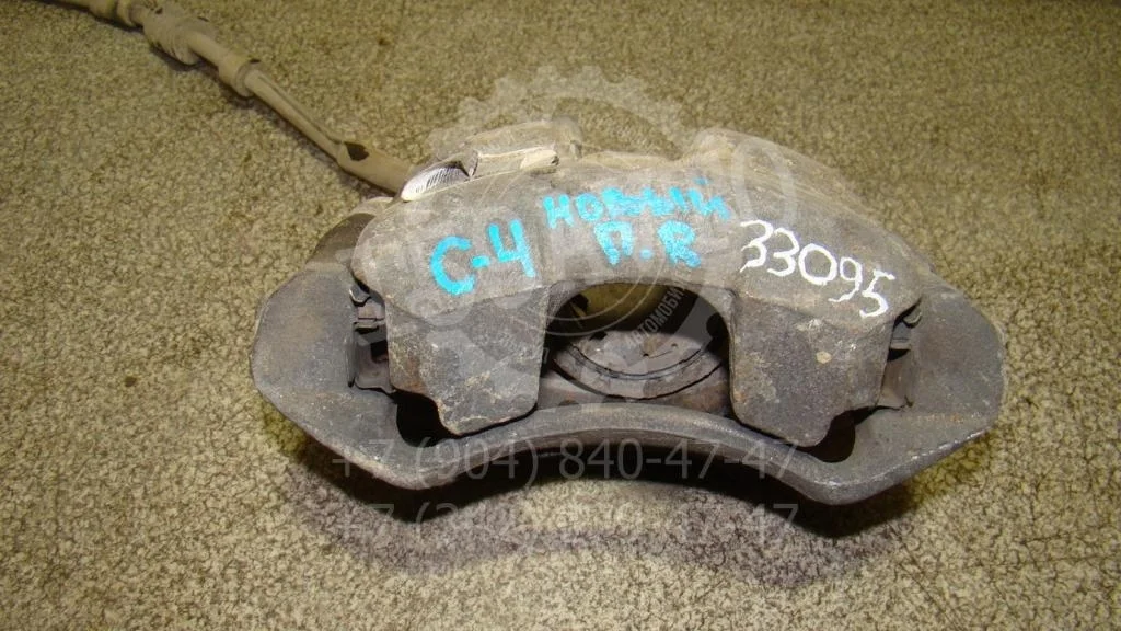 Суппорт передний правый Citroen C4 2013 B7