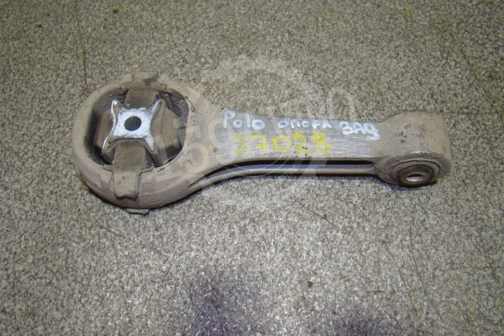 Опора двигателя задняя Volkswagen Polo 5