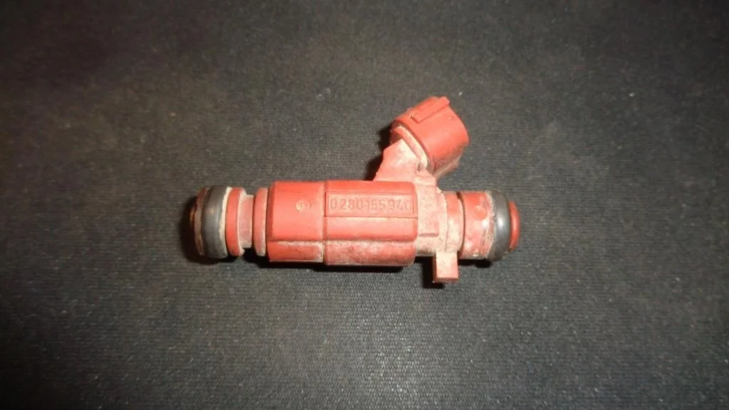 Форсунка инжекторная электрическая Nissan Primera P12