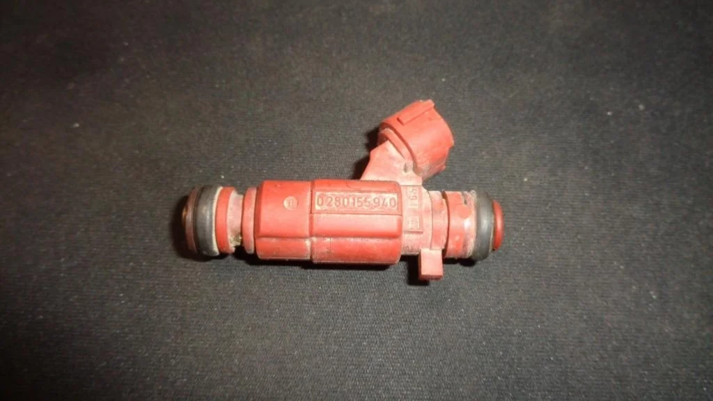 Форсунка инжекторная электрическая Nissan Primera P12