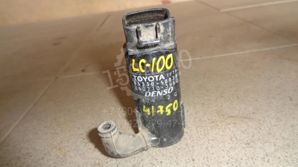 Насос омывателя Toyota Land Cruiser J100