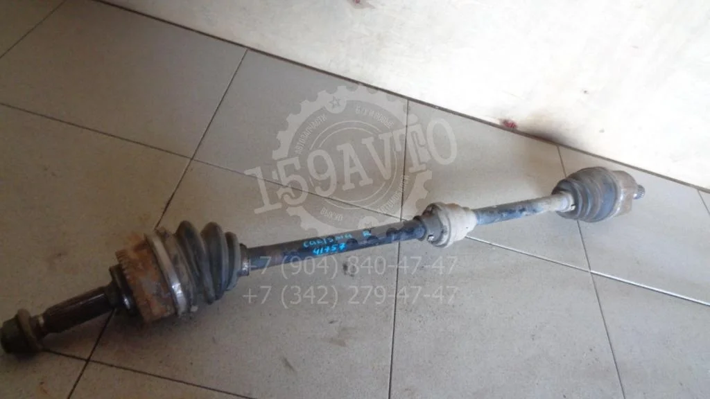 Полуось передняя правая Mitsubishi Carisma 2000 (DA)