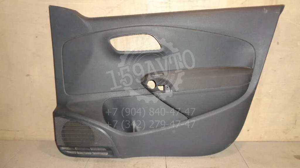 Обшивка двери передней правой Volkswagen Polo 5
