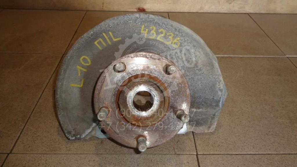 Кулак поворотный передний левый Mitsubishi Lancer 10 2008 (CY)