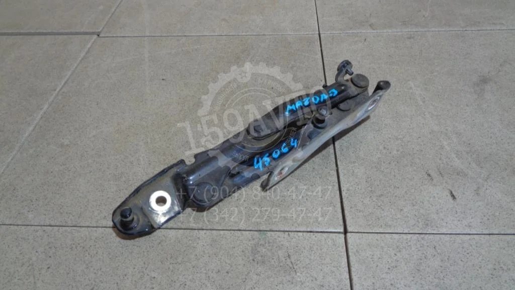 Петля крышки багажника Mazda 3 2006 (BK)