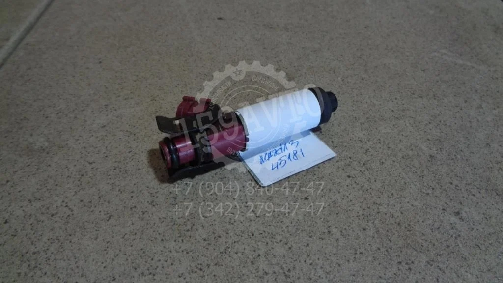 Форсунка инжекторная электрическая Mazda 3 2006 BK
