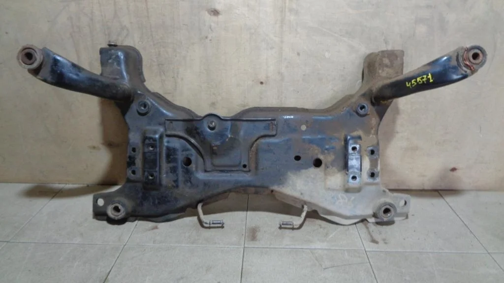 Балка подмоторная Mazda 3 2006 (BK)