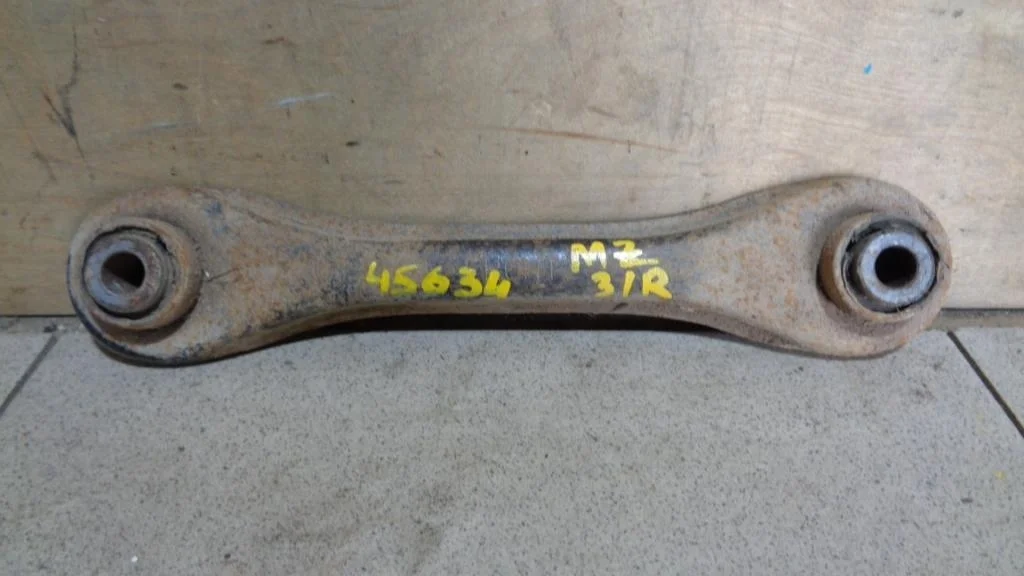 Рычаг задний поперечный Mazda 3 2006 BK