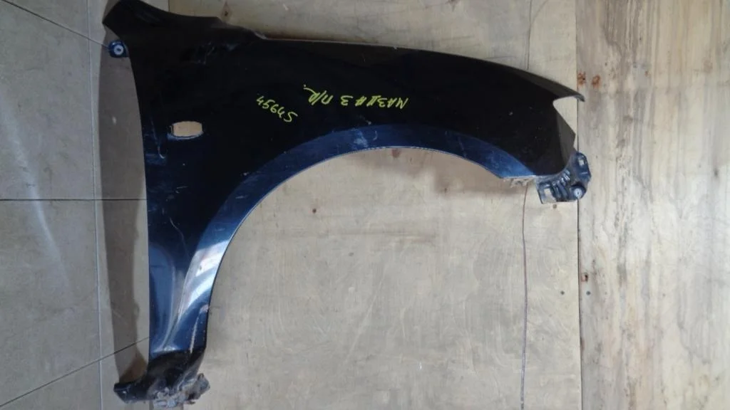 Крыло переднее правое Mazda 3 2006 (BK)