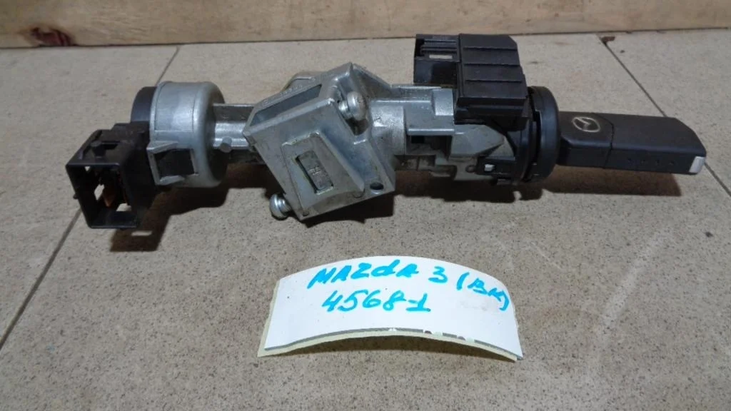 Замок зажигания Mazda 3 2006 BK