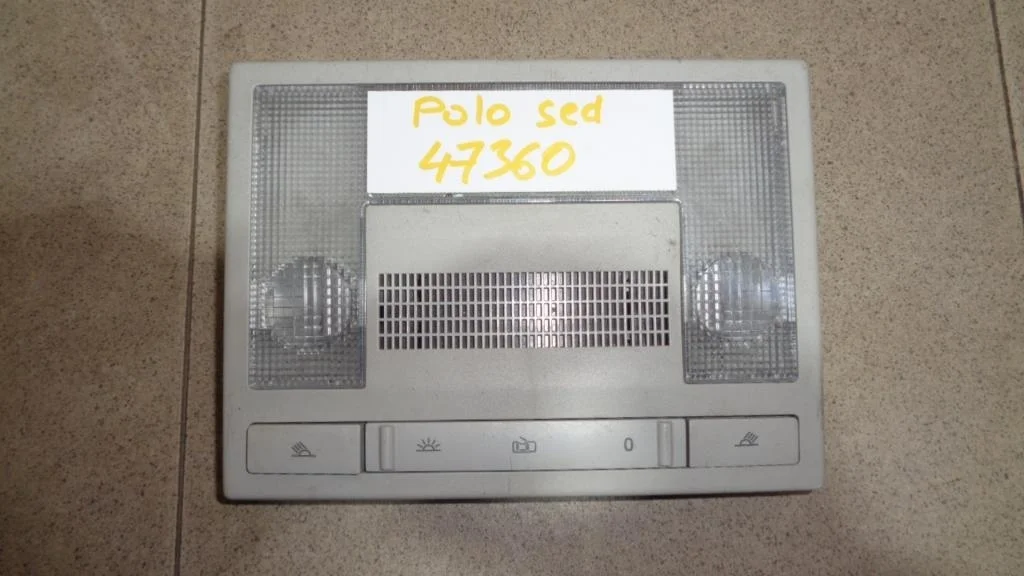 Плафон салонный Volkswagen Polo 5