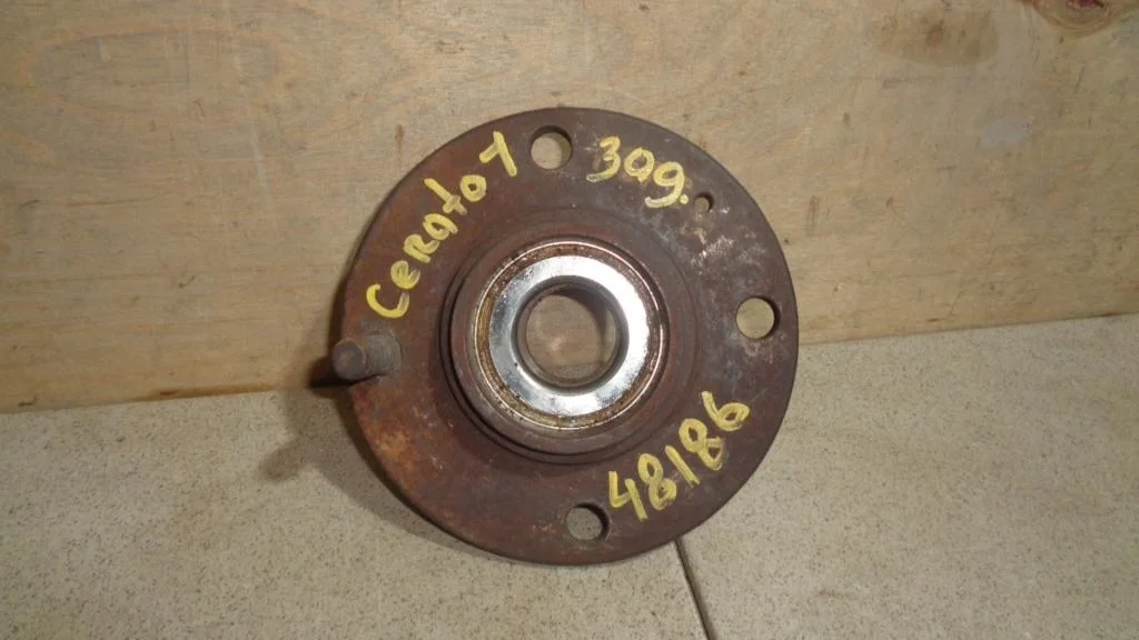 Ступица задняя Kia Cerato 1 LD