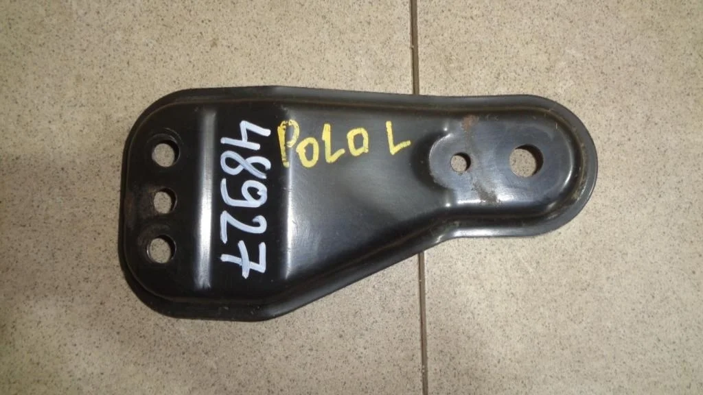 Кронштейн переднего рычага Volkswagen Polo 5