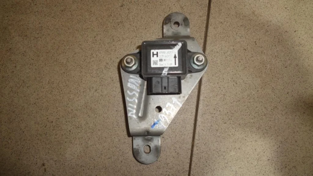 Датчик ускорения Nissan X-Trail T31