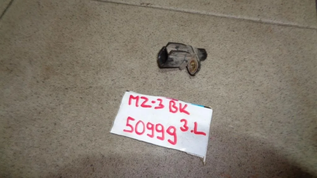 Датчик abs задний Mazda 3 BK