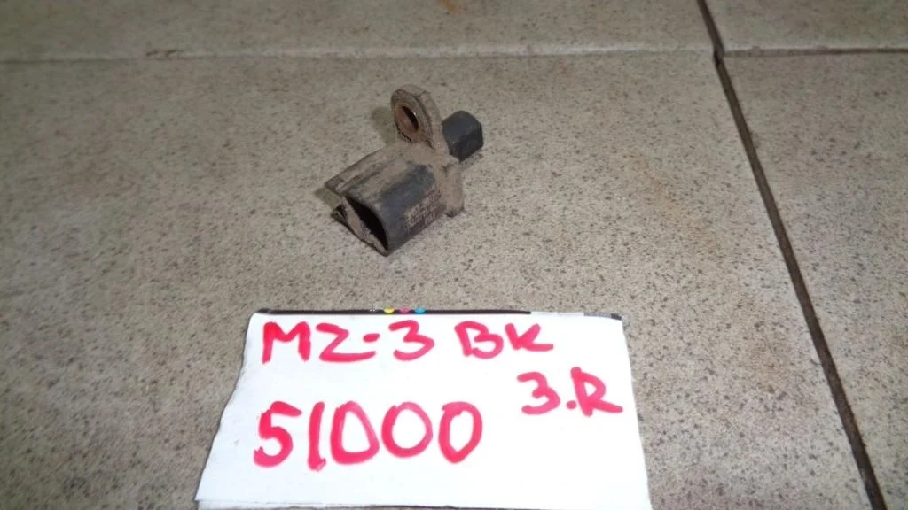 Датчик abs задний Mazda 3 BK