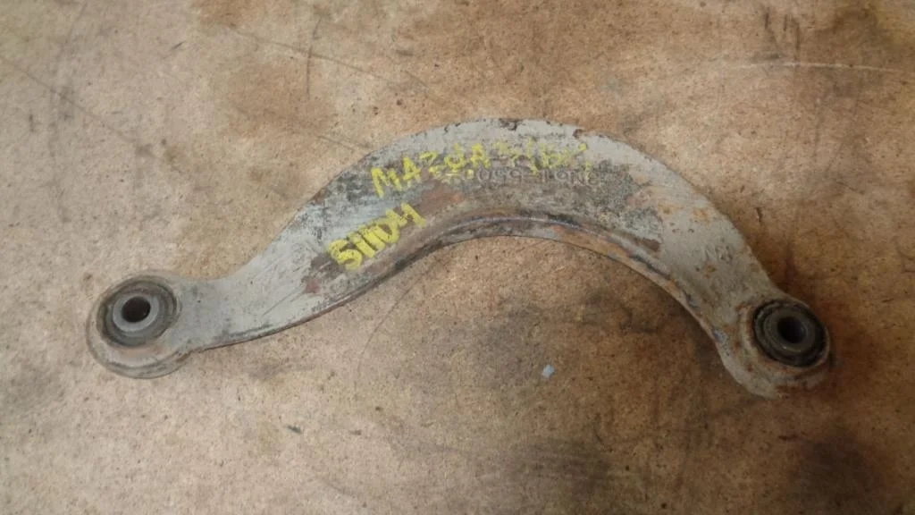 Рычаг задний верхний Mazda 3 BK