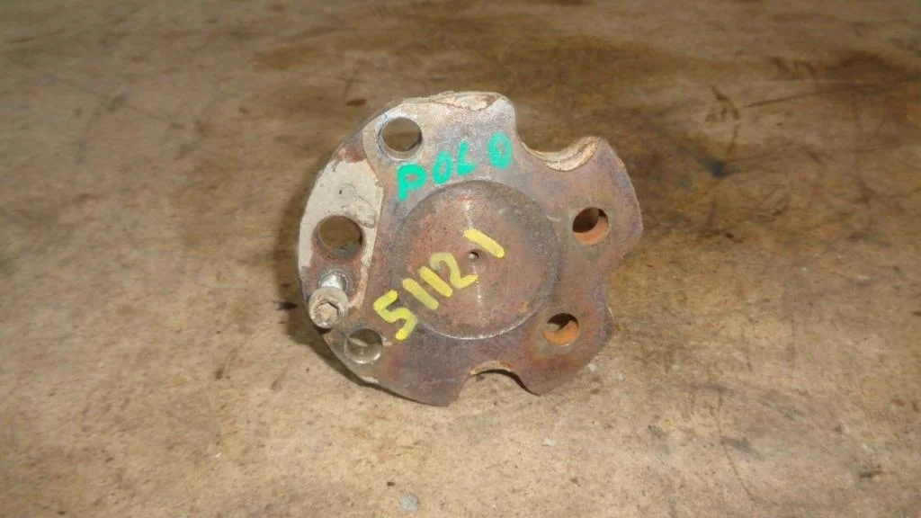Цапфа Volkswagen Polo 5