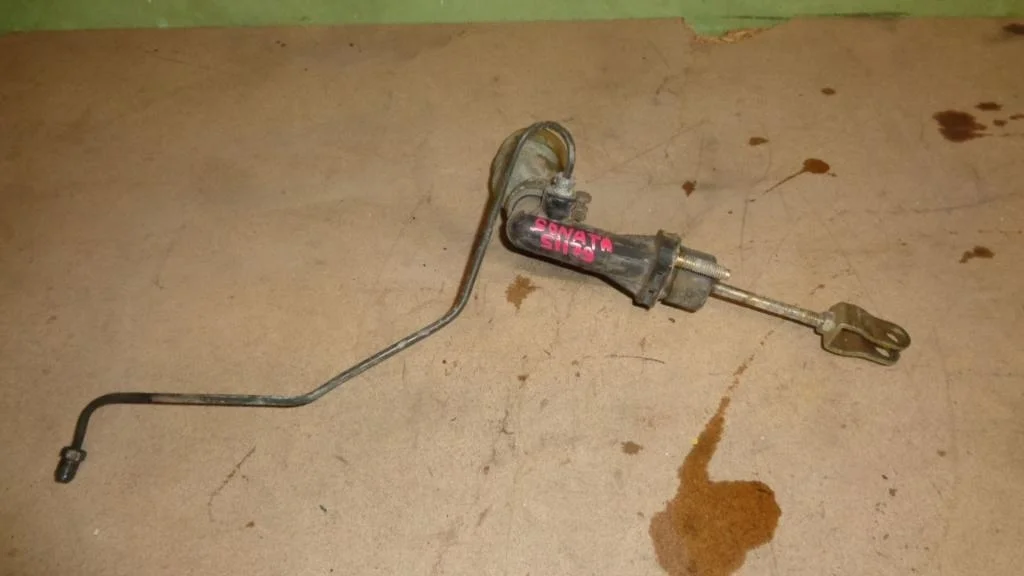 Цилиндр сцепления главный Hyundai Sonata EF