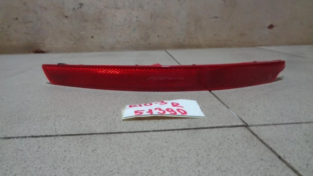 Отражатель в бампер задний правый Kia RIO 3 UB, QB