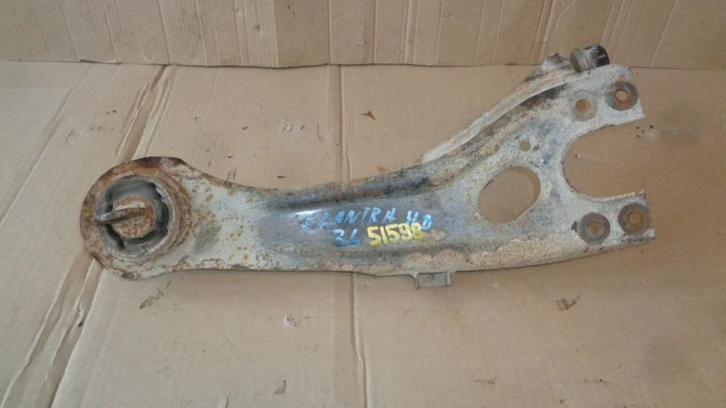 Рычаг задний продольный левый Hyundai Elantra HD