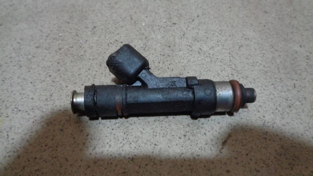 Форсунка инжекторная электрическая Mazda 3 BK