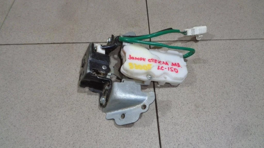 Замок багажника Toyota Land Cruiser Prado 150